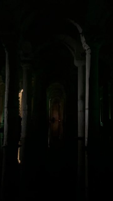 Stepping into the Yerebatan Sarnıcı (Basilica Cistern) is like entering a scene from a movie (it actually was!). This is pure Byzantine engineering and mystery. The soft lighting and the sound of dripping water make it an unforgettable experience. A must-see relic from ancient Constantinople.
#Istanbul
#TurkeyTravel
#AncientHistory
#Byzantine
#UndergroundWorld
#TravelReel
#Medusa