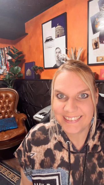 New ears, new perspective. 🎧 Preparing my ears for the big stages. …Upgraded to the Shure AONIC 215 TW Gen 2. I love the pro-monitor feel and the isolation – it’s just me and the music. Perfect for fine-tuning the acoustic tracks for April. #Shure #AONIC215 #InEar #ProducerLife #KatMadleine 90sVibes