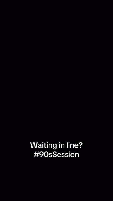 Waiting in line... to be the next to be with you? 😉 Just a little 90s nostalgia while getting ready for the week. I always loved that song, but now I truly understand the meaning. But what if you just enjoy the wait and keep doing your own thing?
#mondayvibe #90srevival #mrbig #tobewithyou #vocalkinship