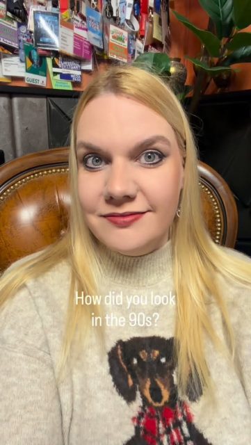 They told me the 90s were over... I told them the soul of that era is timeless. 🎸✨
Here’s a little throwback to where it all started. The hair might have changed, but the love for handmade music and power ballads stayed the same.
My new acoustic single ‚Falling Back in Love‘ is out NOW – a tribute to that golden era and a love that spans decades.
#90sRevival #MeInThe90s #VocalKinship #NoAI #90sAesthetic“