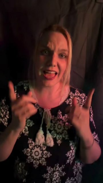 Do you really want... the 90s back?
Sometimes the best way to find your own sound is to return to the ones that started it all. Robyn’s energy was a huge part of my musical DNA growing up – that mix of raw emotion and a beat that just makes you want to move.
I went into the studio to record „Do You Really Want Me“ and honestly? I couldn’t stay behind the mic. The light was right, the vibe was there, and I just had to let the music take over. 💃🔥
This is more than a cover for me – it’s about that feeling of awakening and showing the world who I really am. No filters, just music and soul. 
#Robyn #90sRevival #VocalKinship #KatMadleine #WomanInMusic