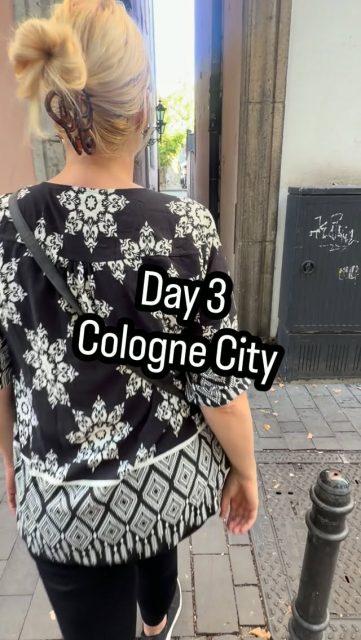 Day 3 in Cologne. What a wonderful sunny day! Golden October at its best! ☀️🍂

Taking a moment to soak in all the good vibes and rock ’n’ roll energy before heading to Düsseldorf tomorrow! Next stop, next adventure! ✨

— Kat Madleine | ONE OF YOU 🌸
Fan. Musicologist. Artist. Writing what comes next.

#KatMadleine #GoldenOctober #CologneVibes #VocalKinship #oneofyou