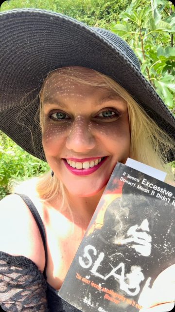 Look what just arrived! 🎸 Swiped through the first few pages and it’s already confirming everything I expected: pure Sex, Drugs & Rock ’n’ Roll. Time to dive into some serious guitar history! 🔥
— Kat Madleine | The Voice of 90s Revival 🌸 Musicologist & Producer redefining the sound of resilience.
#IndependentArtist #VocalKinship #modernvintagerock #Slash #RockHistory